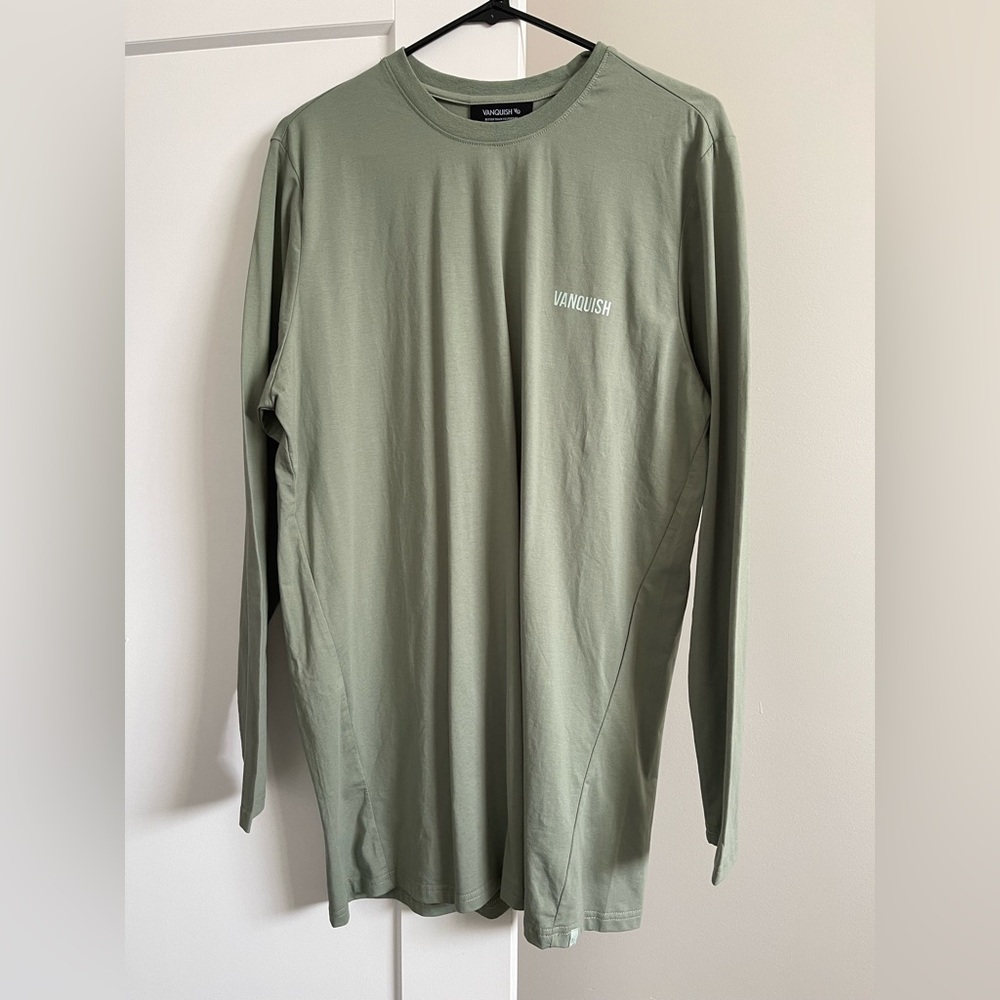 Vanquish Men's Green Long Sleeve Shirt